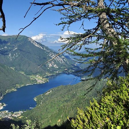 Albergo Silvana Pieve Di Ledro Esterno foto