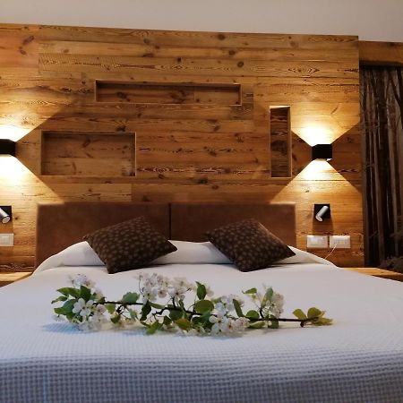 Albergo Silvana Pieve Di Ledro Esterno foto