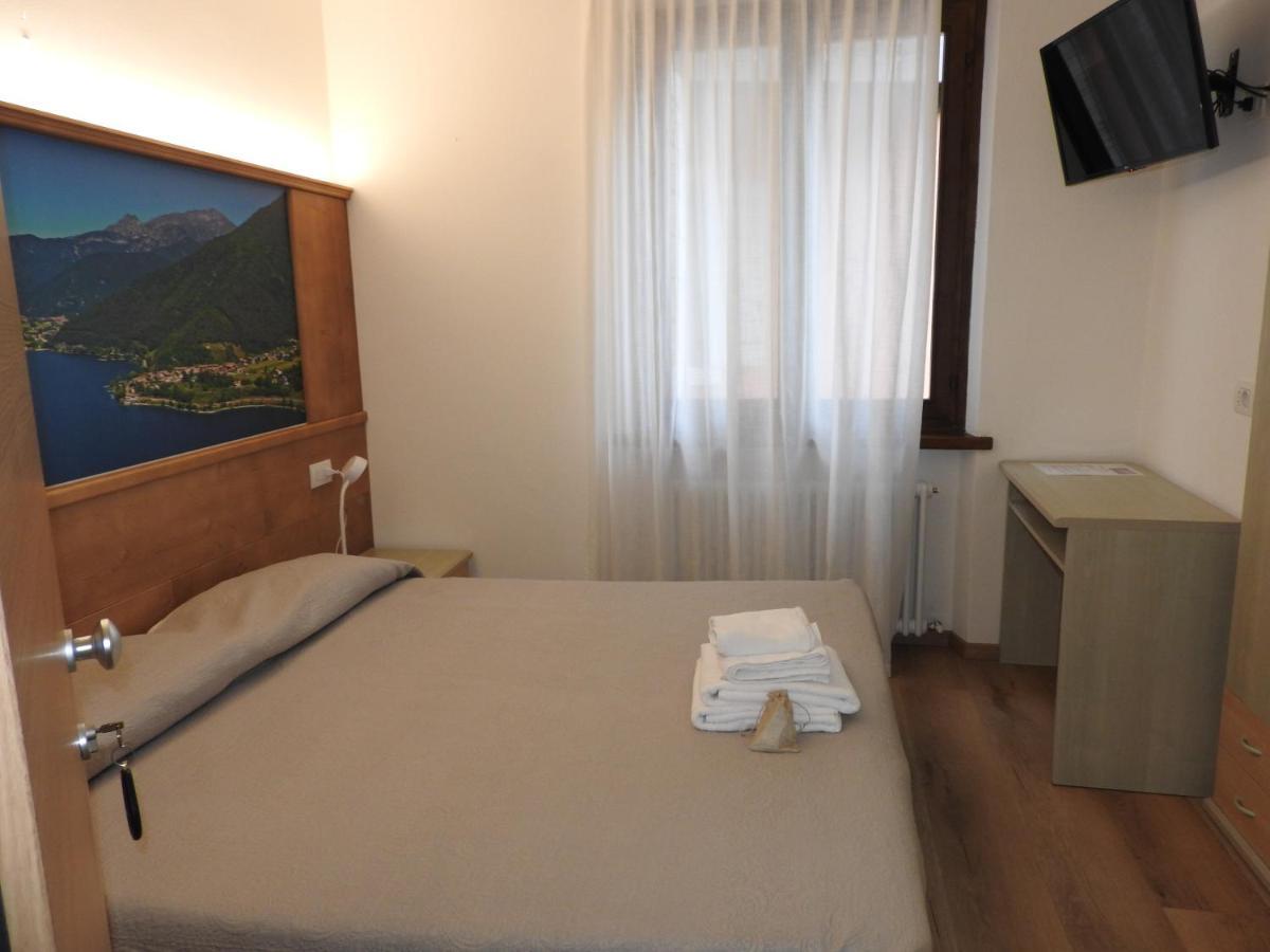 Albergo Silvana Pieve Di Ledro Esterno foto