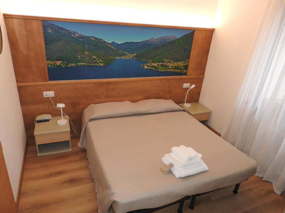 Albergo Silvana Pieve Di Ledro Esterno foto
