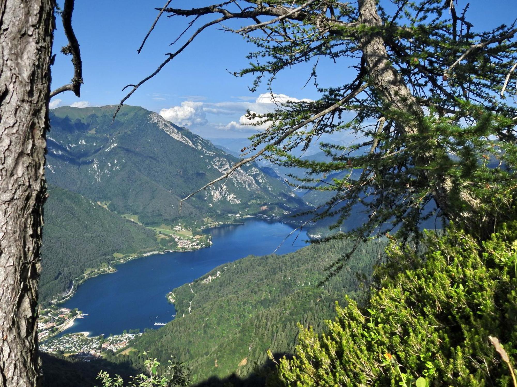 Albergo Silvana Pieve Di Ledro Esterno foto