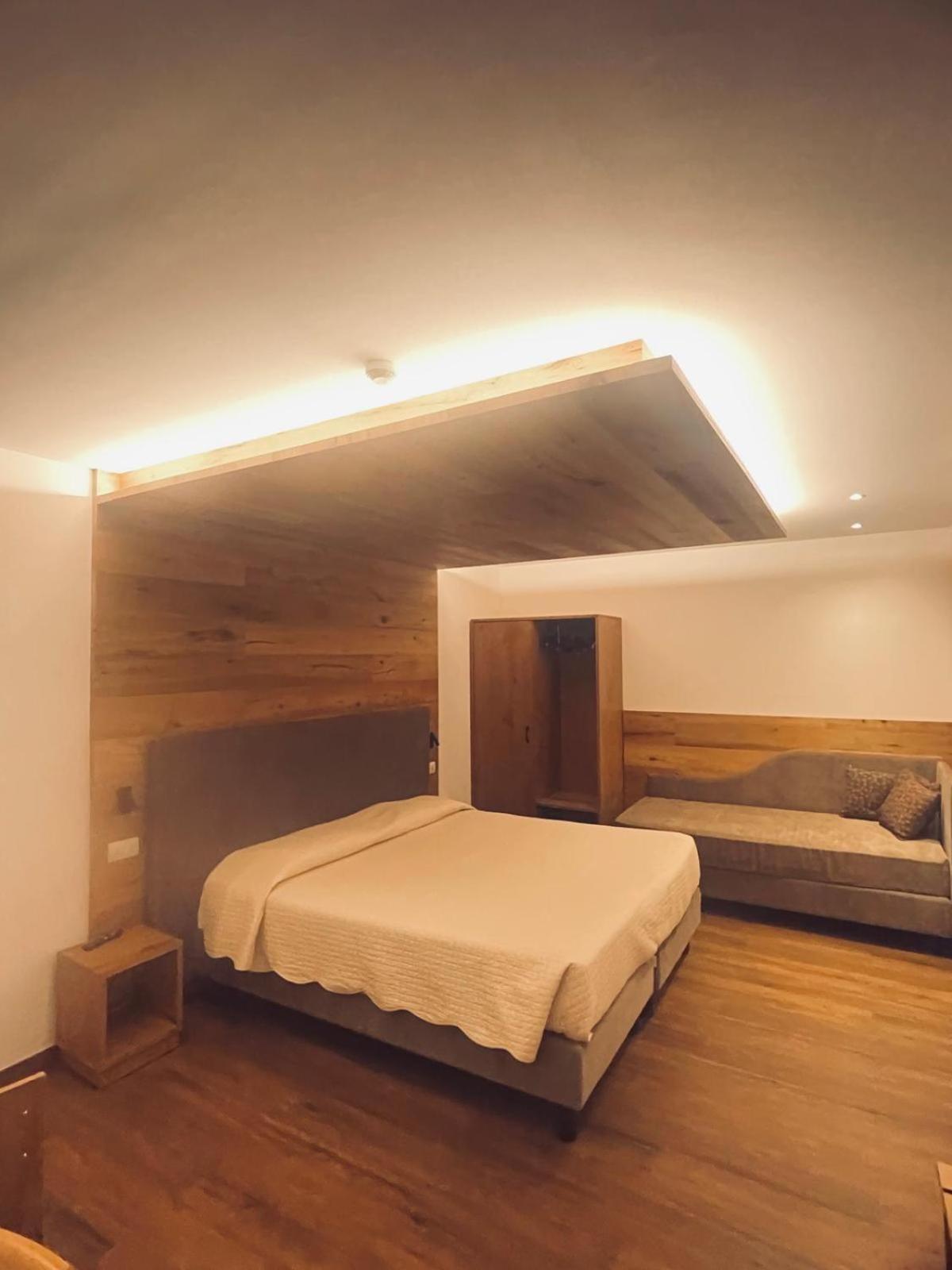 Albergo Silvana Pieve Di Ledro Esterno foto