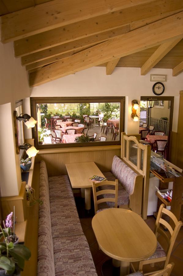 Albergo Silvana Pieve Di Ledro Esterno foto