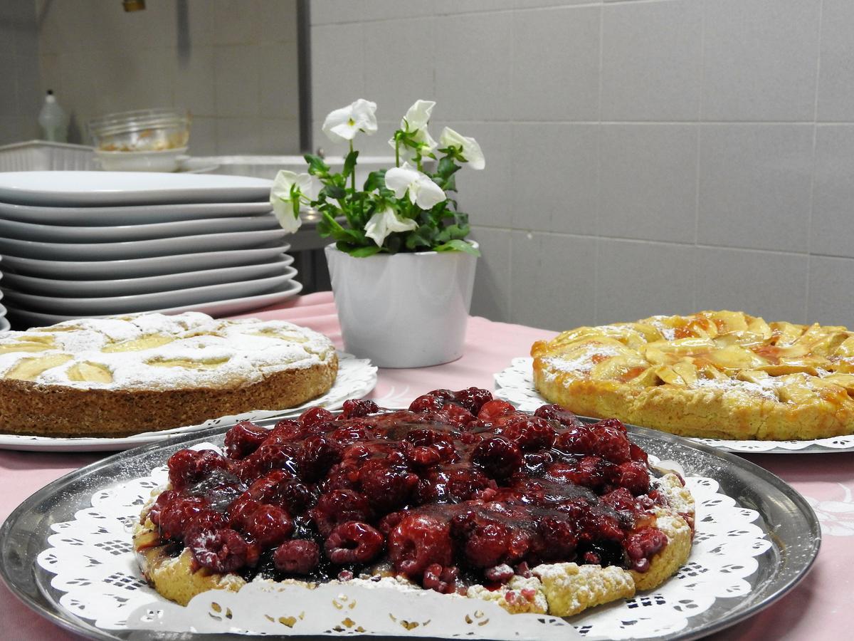 Albergo Silvana Pieve Di Ledro Esterno foto