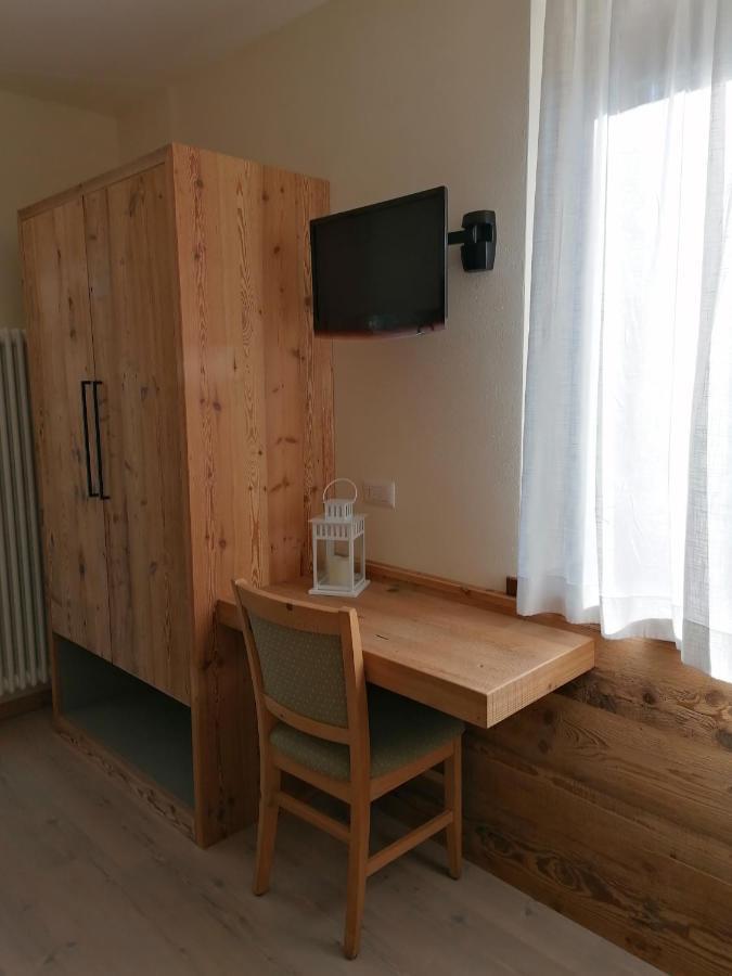 Albergo Silvana Pieve Di Ledro Esterno foto