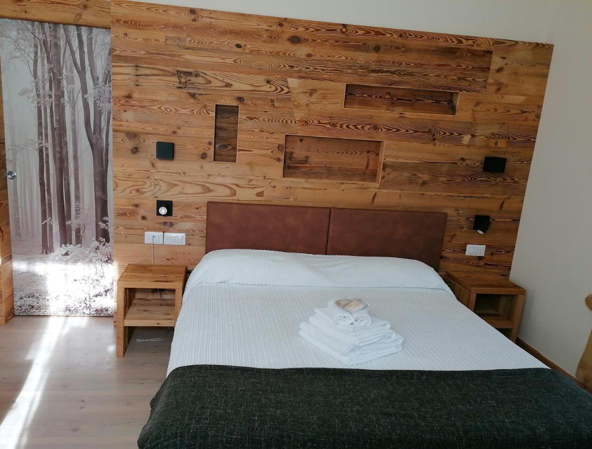 Albergo Silvana Pieve Di Ledro Esterno foto